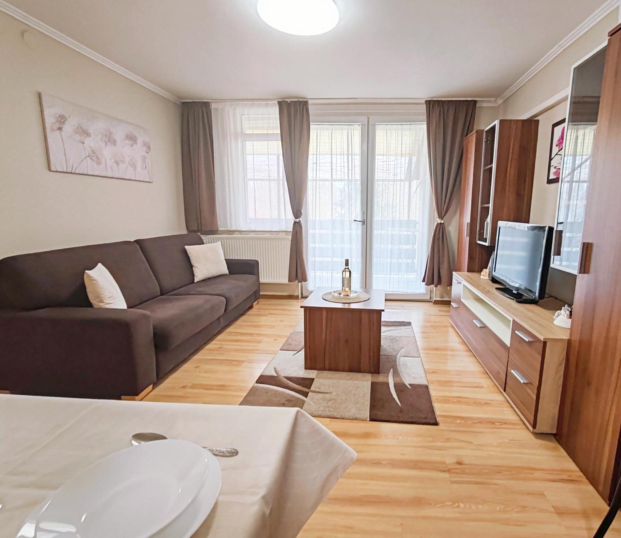 To Apartman Gunarasfuerdo Dombóvár 客房 照片